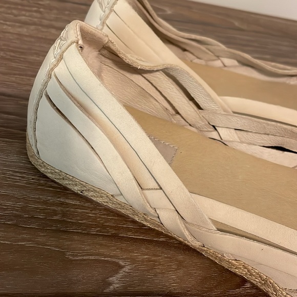 UGG Espadrille Tippie Nubuck Leather Flats Size 10 Effortless Chic Casual Smart - Picture 6 of 11